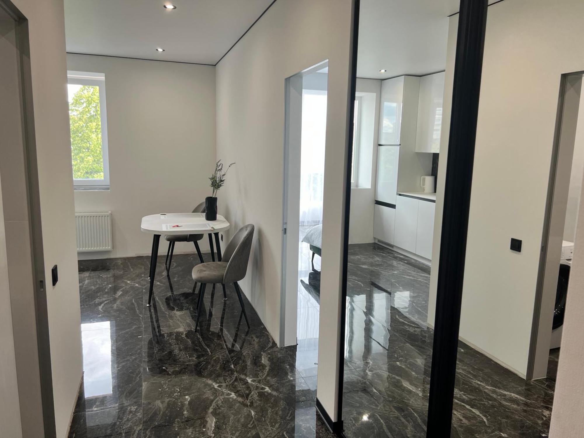 Люкс Апартаменти В Жкарена Та Жк Great House Rivne Dış mekan fotoğraf
